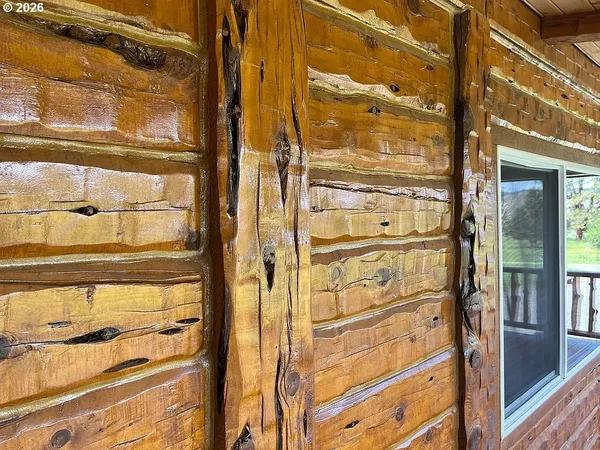 $1,490,000 | 27847 Pine Creek Road, John Day, OR 97845