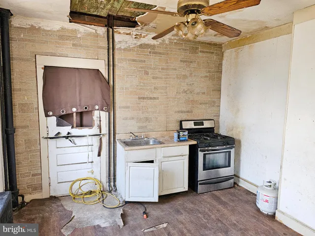 $84,900 | 100 Pontiac Avenue, Baltimore, MD 21225