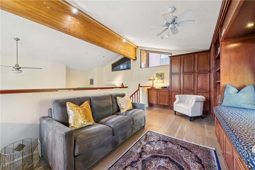 400 Fairview Boulevard, Unit 174 Incline Village, NV 89451 - Photo 20 of 30 a living room with furniture and wooden floor