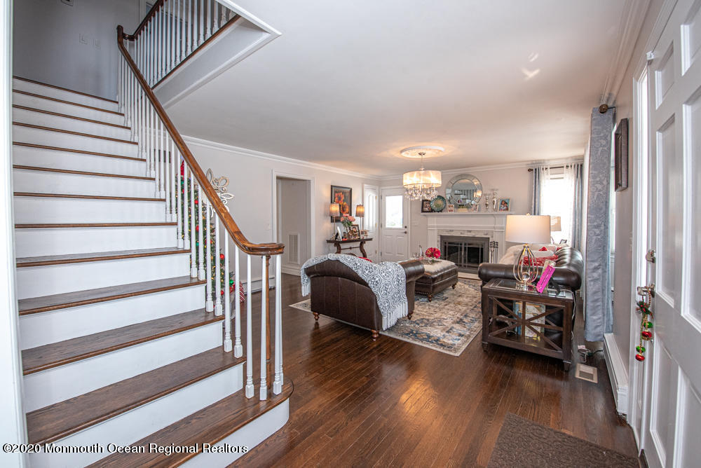 136 Broadway Road Freehold, NJ 07728 - Photo 11 of 68 jt-32