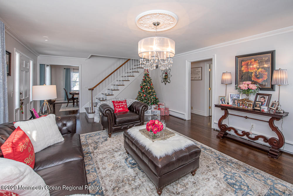 136 Broadway Road Freehold, NJ 07728 - Photo 15 of 68 jt-38