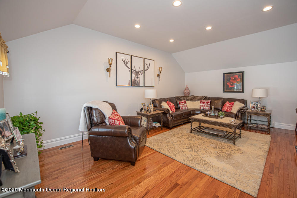 136 Broadway Road Freehold, NJ 07728 - Photo 22 of 68 jt-20