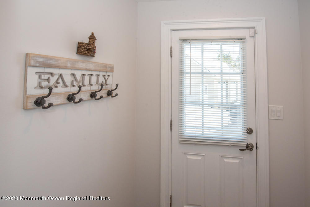 136 Broadway Road Freehold, NJ 07728 - Photo 4 of 68 jt-18