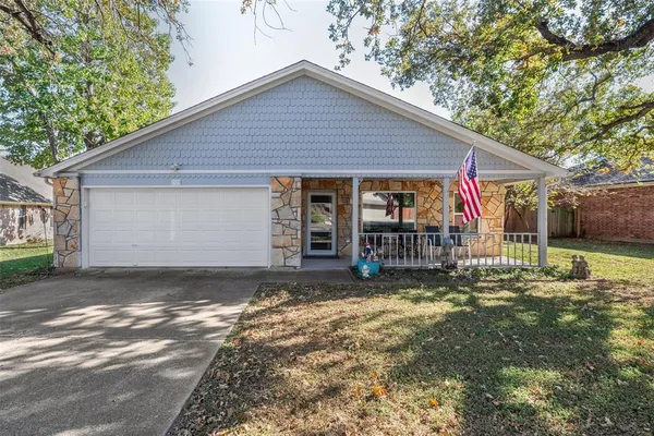 $295,000 | 1509 Cheyenne Trail, Granbury, TX 76048