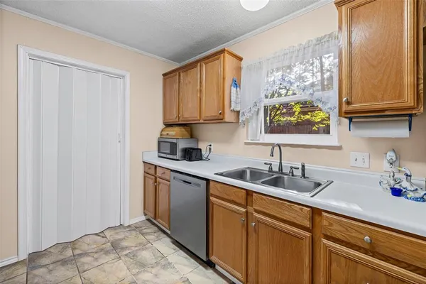 $295,000 | 1509 Cheyenne Trail, Granbury, TX 76048