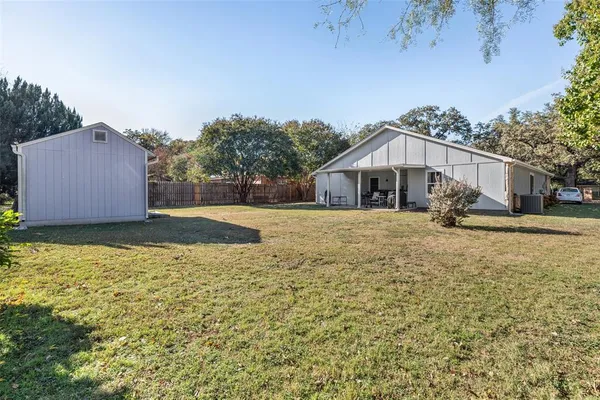 $295,000 | 1509 Cheyenne Trail, Granbury, TX 76048