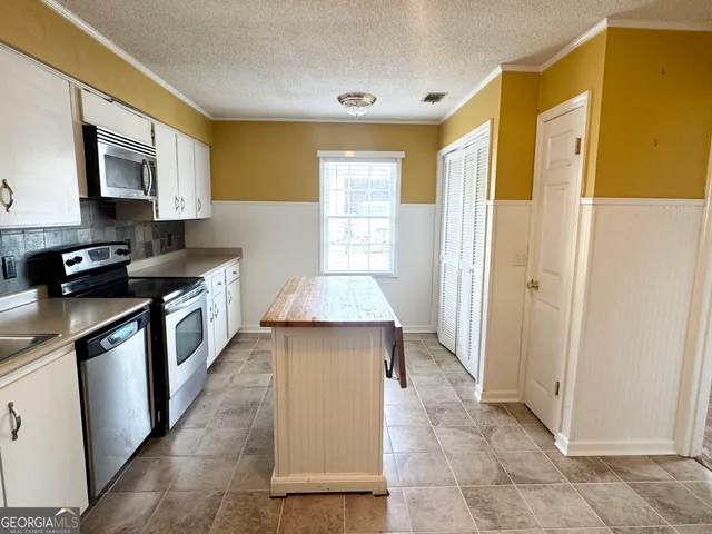 $2,400 | 107 Belair Drive, Statesboro, GA 30461