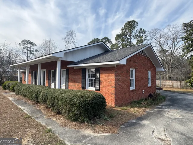 $2,400 | 107 Belair Drive, Statesboro, GA 30461