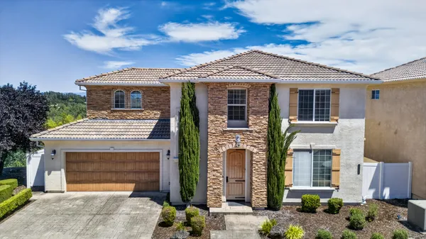 $409,900 | 5556 Diamond Ridge Drive, Redding, CA 96003