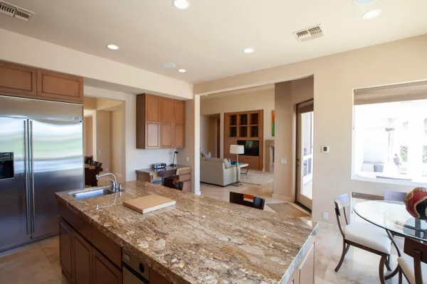 $2,299,000 | 49544 Vía Conquistador, La Quinta, CA 92253