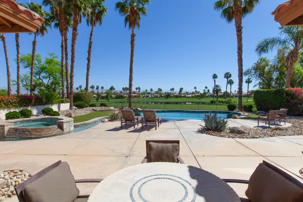 $2,299,000 | 49544 Vía Conquistador, La Quinta, CA 92253