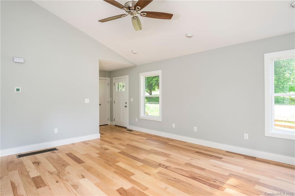 18 Floyd Miller Road Candler, NC 28715 - Photo 8 of 27 Gallery Image 8