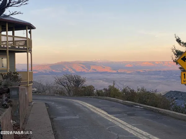 $1,650 | 715 Clark Street, Unit 1, Jerome, AZ 86331