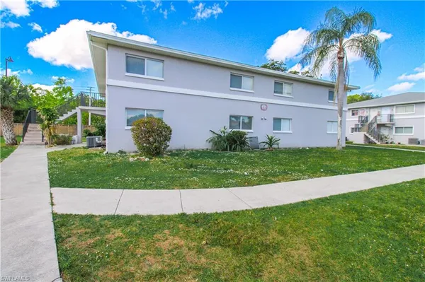 $1,845 | 10101 Sandy Hollow Lane, Unit 102, Bonita Springs, FL 34135