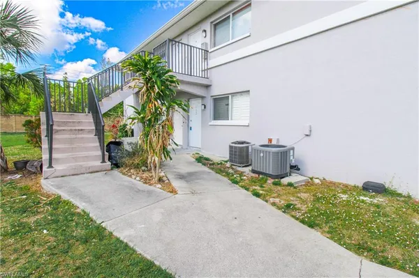 $1,845 | 10101 Sandy Hollow Lane, Unit 102, Bonita Springs, FL 34135