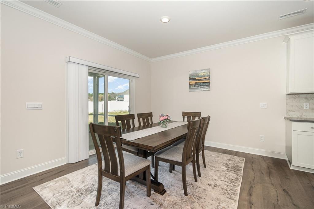 4247 Oakton Drive High Point, NC 27265 - Photo 12 of 47