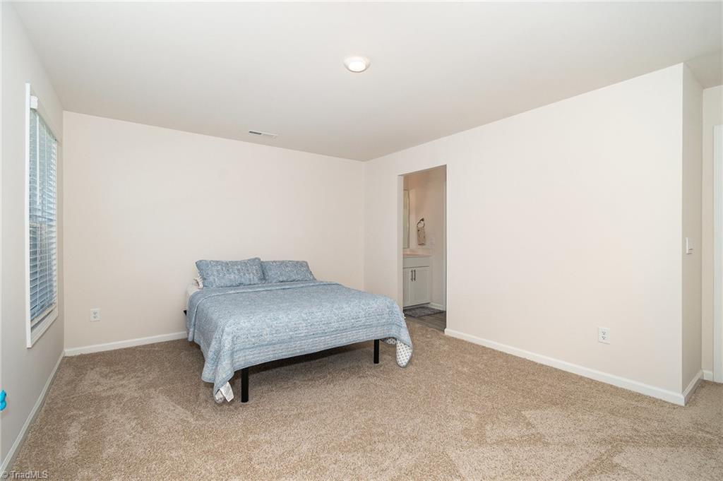 4247 Oakton Drive High Point, NC 27265 - Photo 29 of 47