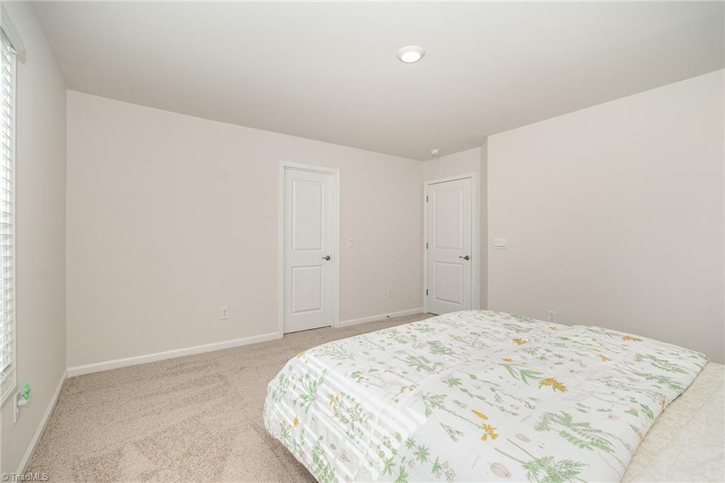 4247 Oakton Drive High Point, NC 27265 - Photo 33 of 47