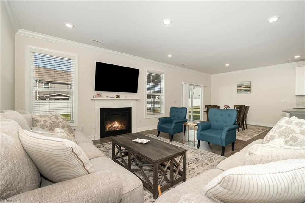 4247 Oakton Drive High Point, NC 27265 - Photo 10 of 47