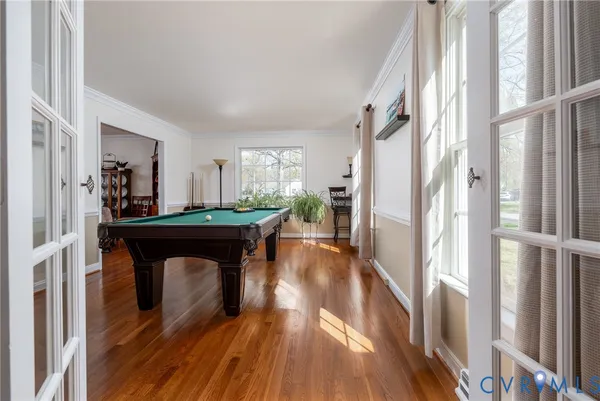 a view of livingroom with furniture and wooden floor