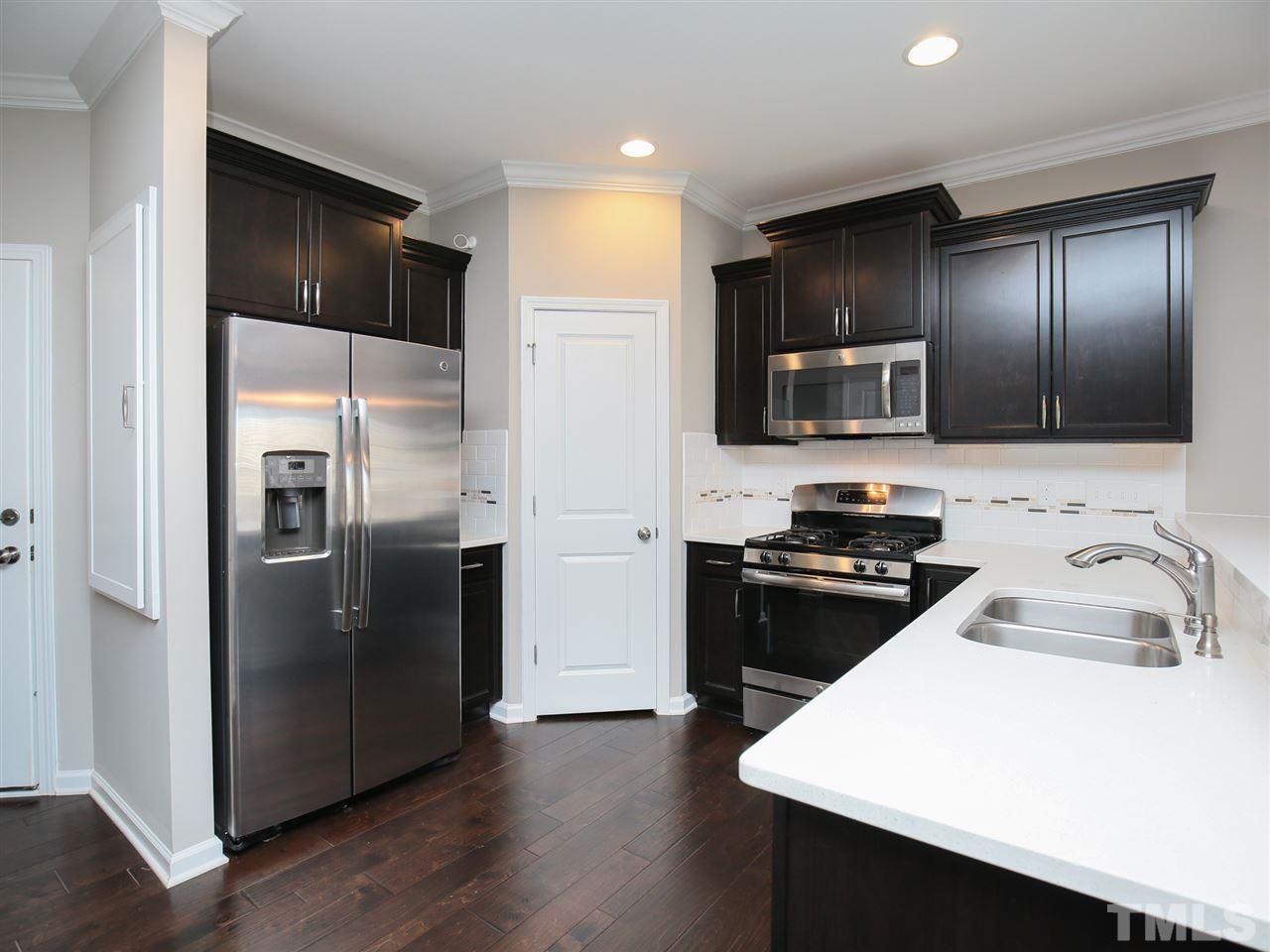 2725 Cypress Point Lane Raleigh, NC 27614 - Photo 4 of 25 Gallery Image 4
