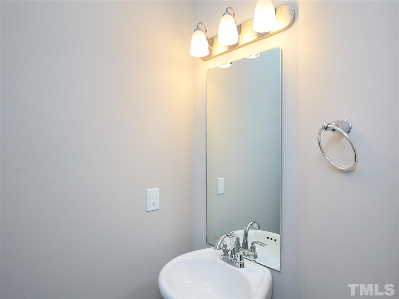 2725 Cypress Point Lane Raleigh, NC 27614 - Photo 10 of 25 Gallery Image 10