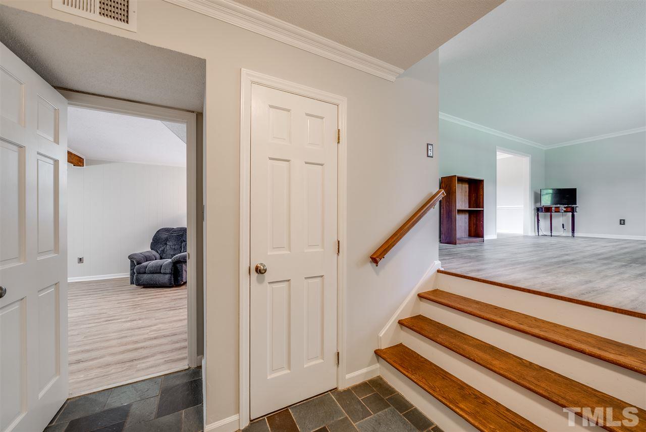 3128 Cartwright Drive Raleigh, NC 27612 - Photo 3 of 30 Gallery Image 3