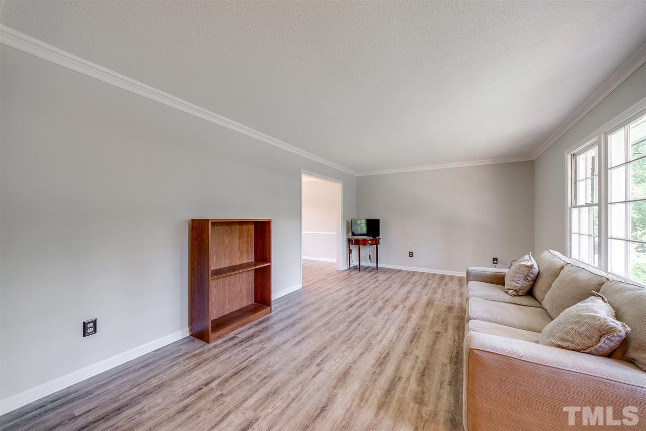 3128 Cartwright Drive Raleigh, NC 27612 - Photo 4 of 30 Gallery Image 4