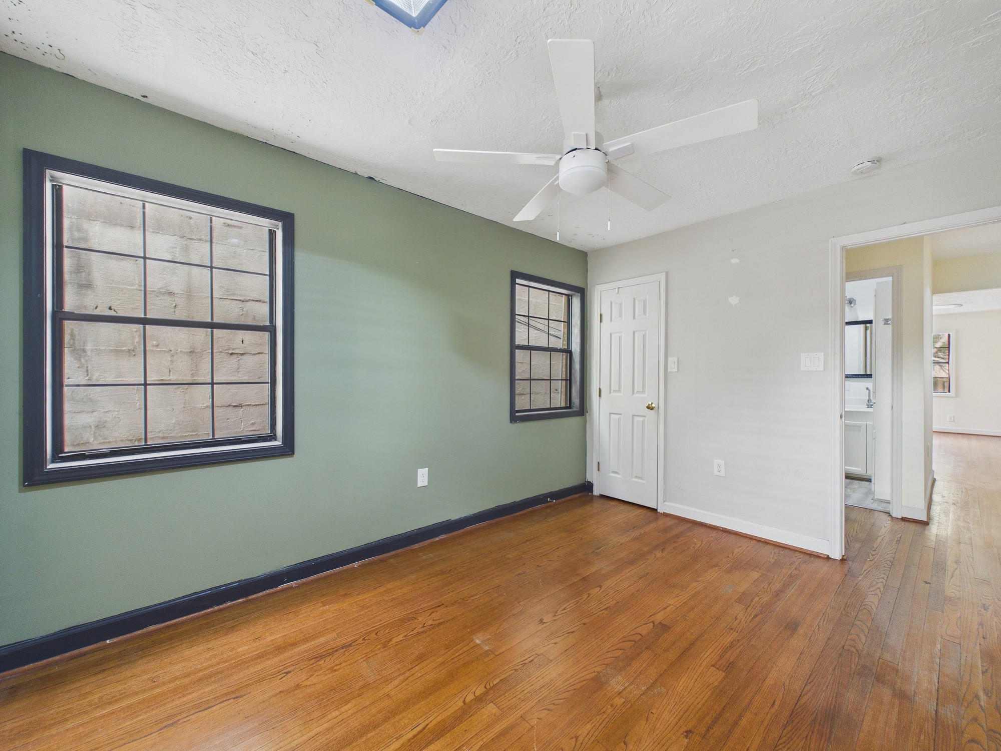 5110 Academy Street, Unit 4 Houston, TX 77005 - Photo 12 of 22