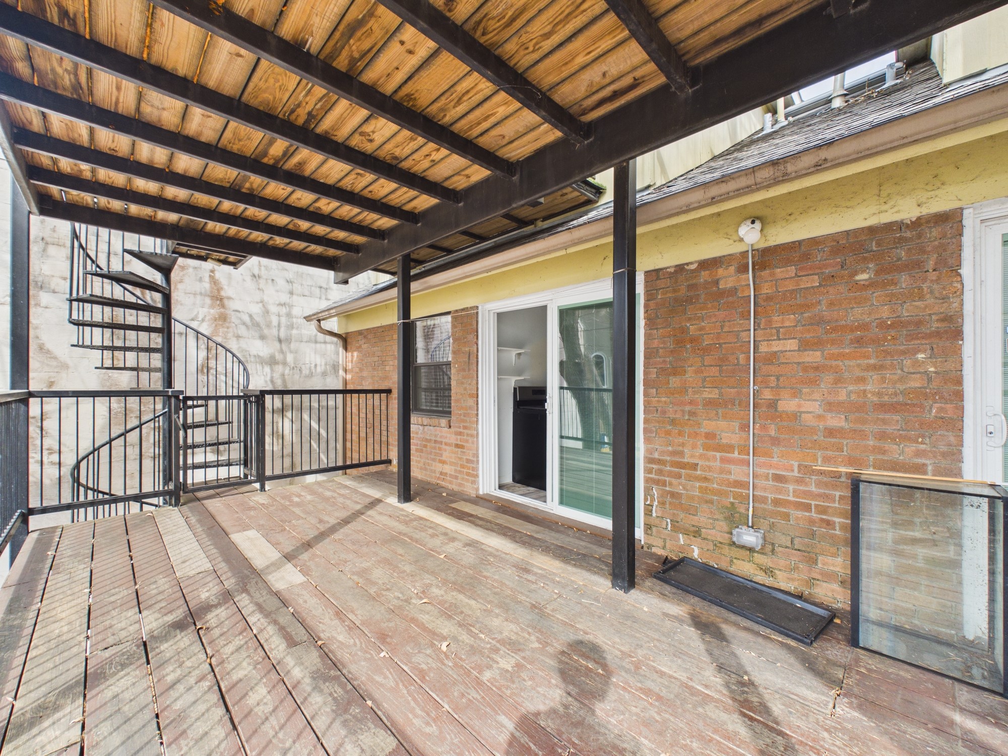 5110 Academy Street, Unit 4 Houston, TX 77005 - Photo 17 of 22 Rear Deck Shared with Unit 3