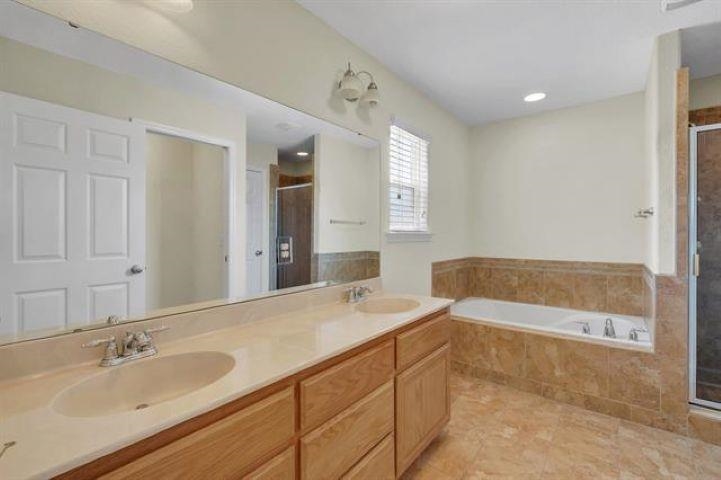 10737 Sycamore Ridge Lane Tallahassee, FL 32305 - Photo 6 of 15