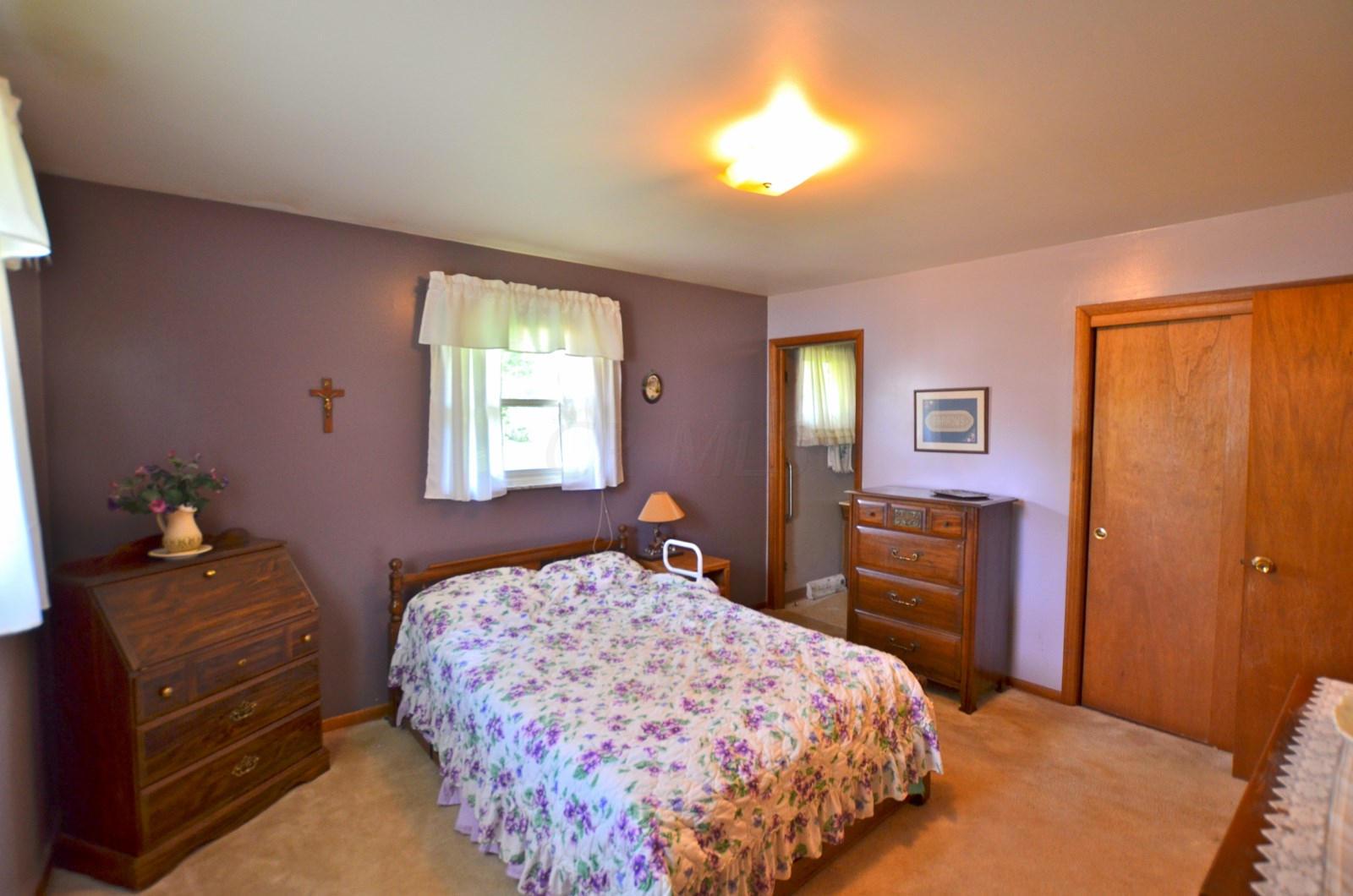 5340 Sprucewood Road Columbus, OH 43229 - Photo 14 of 31