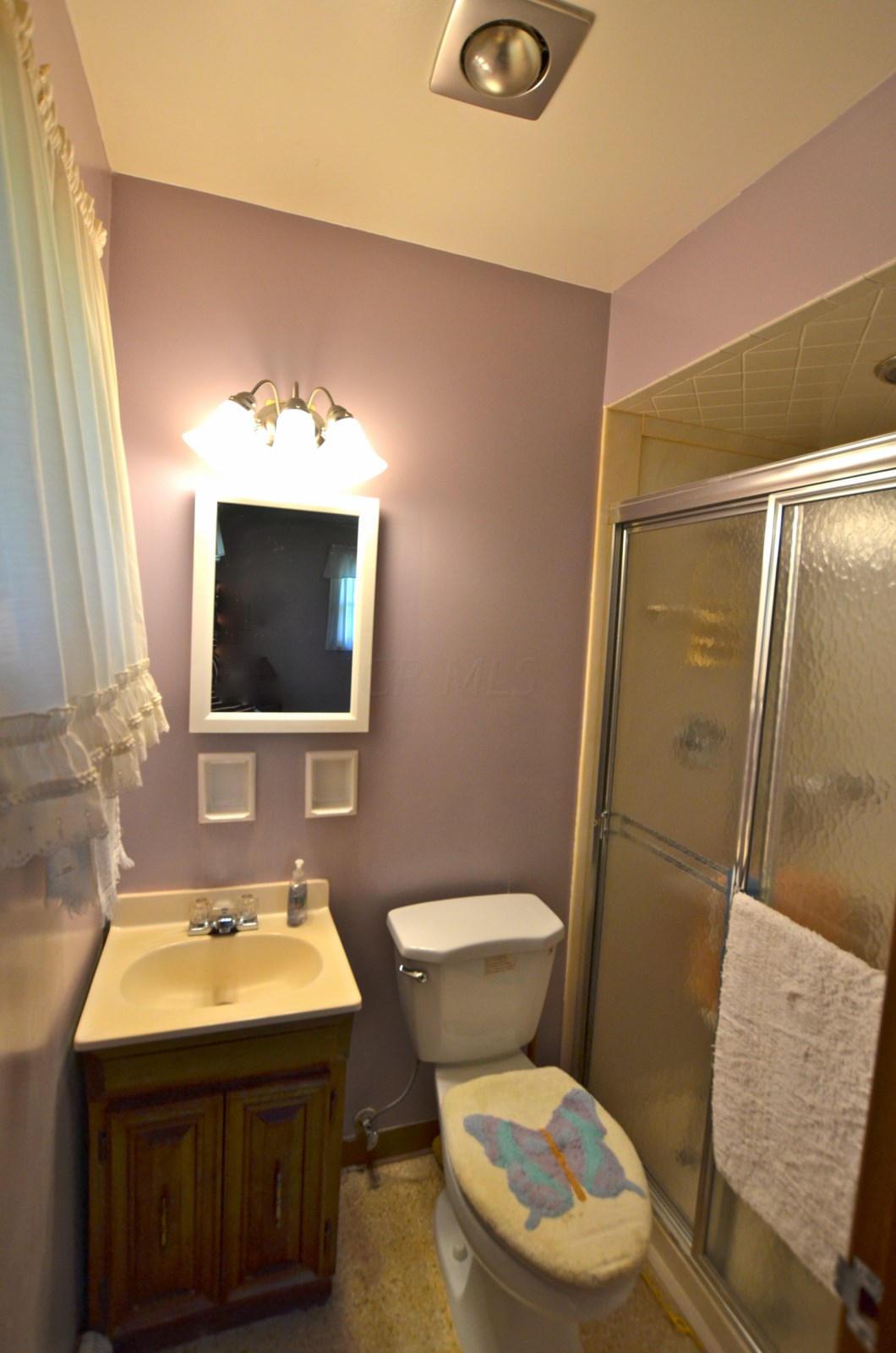 5340 Sprucewood Road Columbus, OH 43229 - Photo 15 of 31