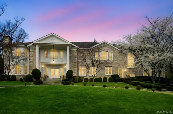 $4,590,000 | 2 Coventry Court, Larchmont, NY 10538