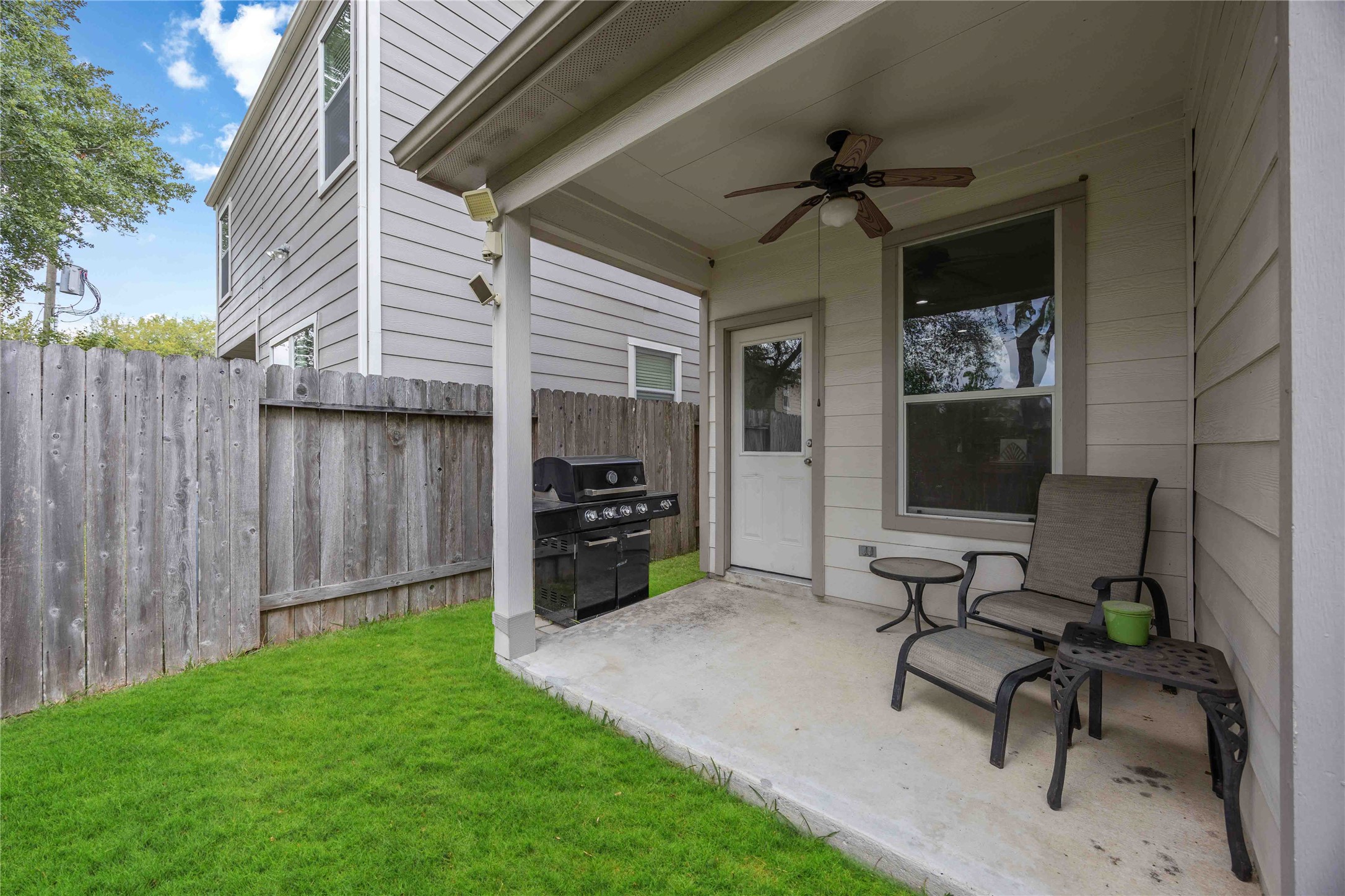 2019 Falcon Reach Drive Houston, TX 77080 - Photo 28 of 30 a view of a patio with table and chairs and potted plants