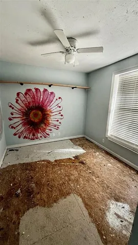 $174,995 | 113 Adolphus Avenue, Lake Dallas, TX 75065