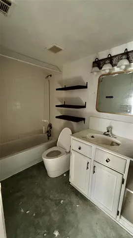 $174,995 | 113 Adolphus Avenue, Lake Dallas, TX 75065