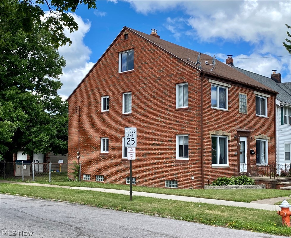 3614 Warren Road Cleveland, OH 44111 - Photo 5 of 30 Gallery Image 5