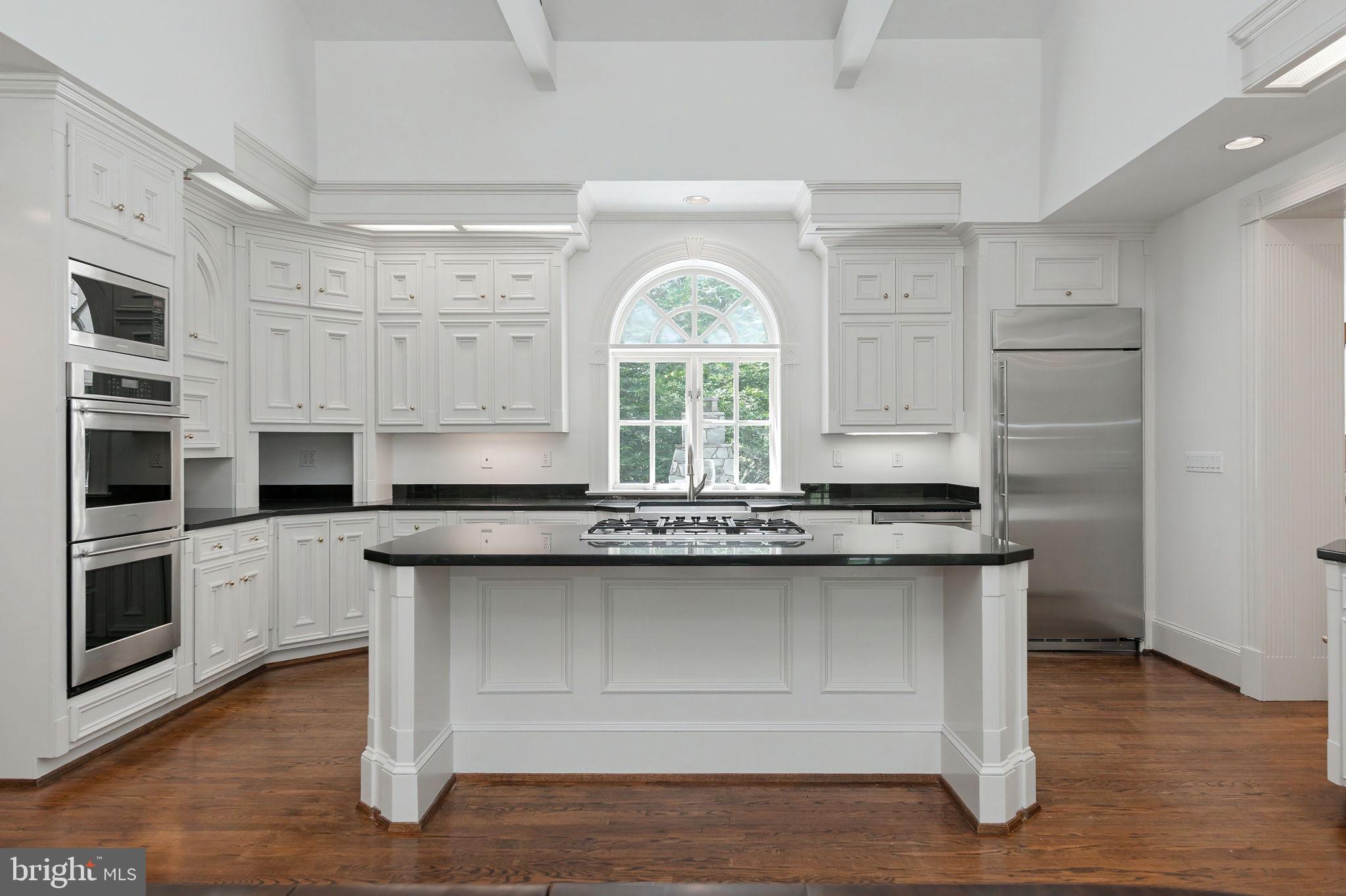8705 Belmart Road Potomac, MD 20854 - Photo 7 of 59 Gallery Image 7