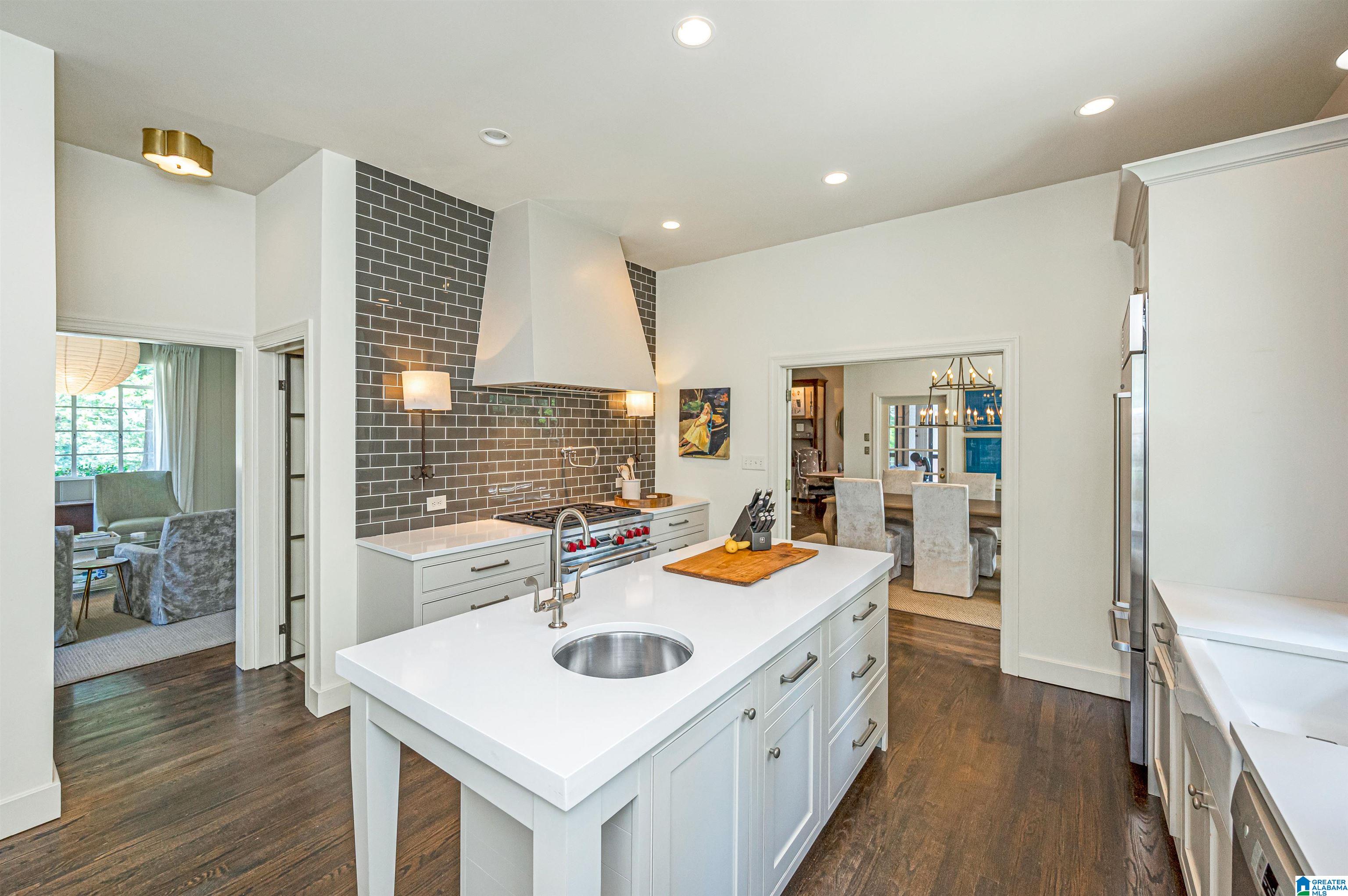 1733 Wellington Road Birmingham, AL 35209 - Photo 15 of 55