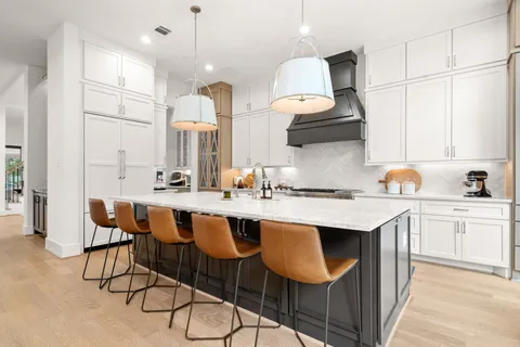$2,275,000 | 2610 Centenary Street, West University Place, TX 77005
