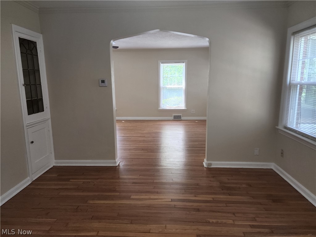 1771 Cumberland Road Cleveland, OH 44118 - Photo 5 of 34 Gallery Image 5