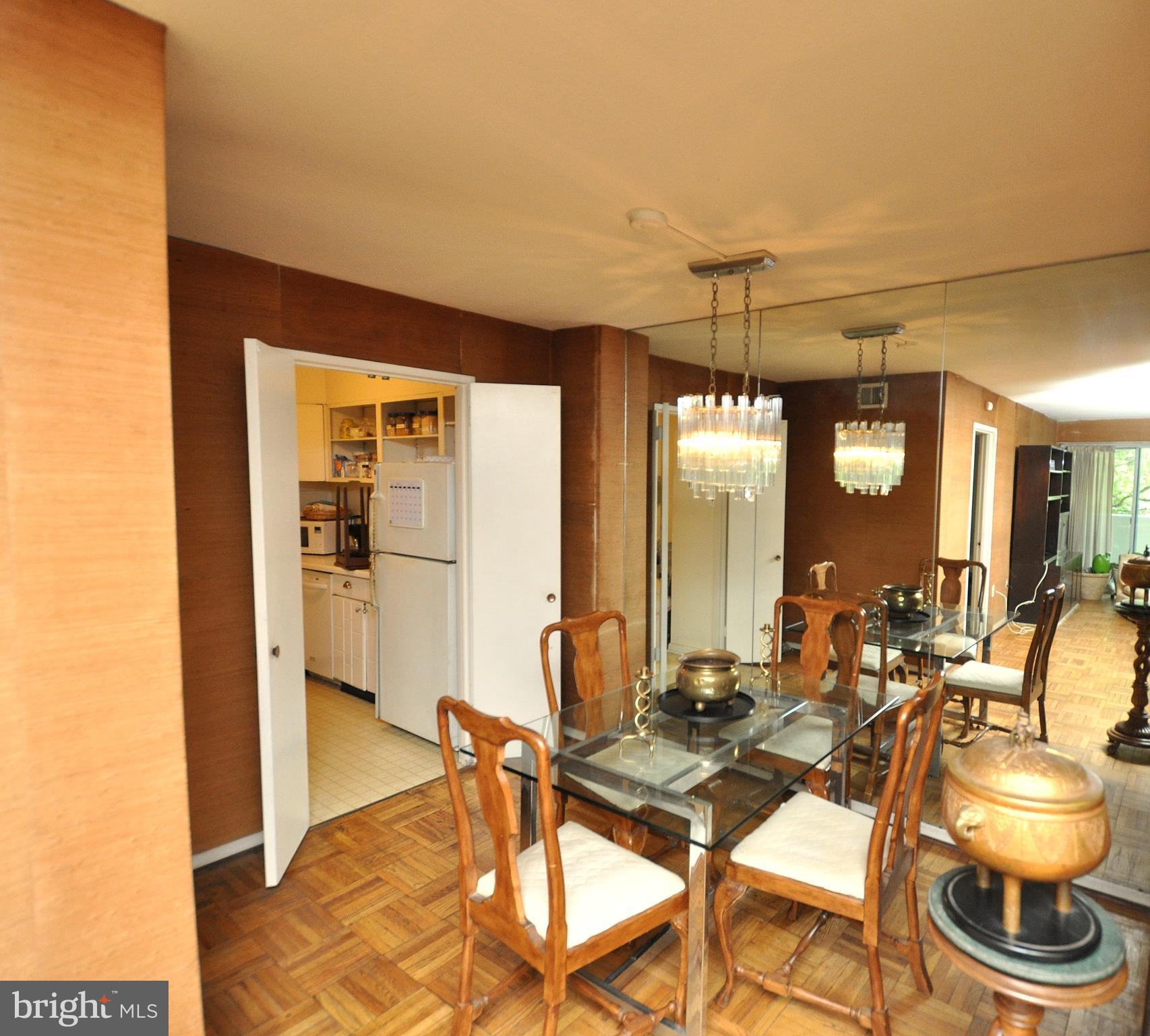 700 7th Street Southwest, Unit 116 Washington, DC 20024 - Photo 4 of 10 Dining Room