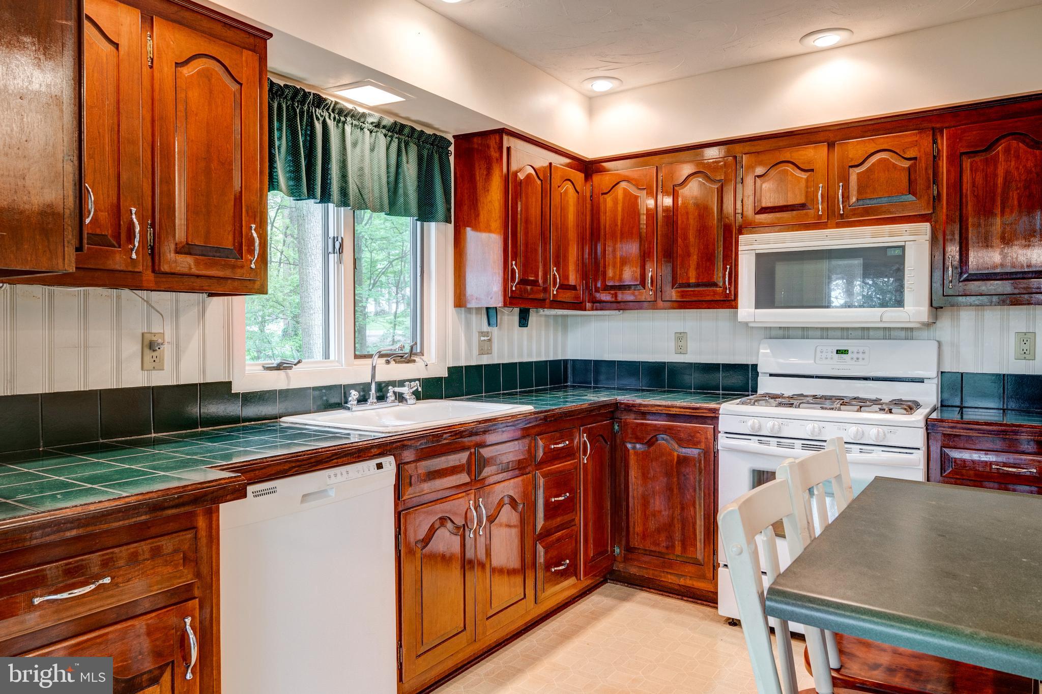 1915 Rosepointe Way Spring Grove, PA 17362 - Photo 22 of 52