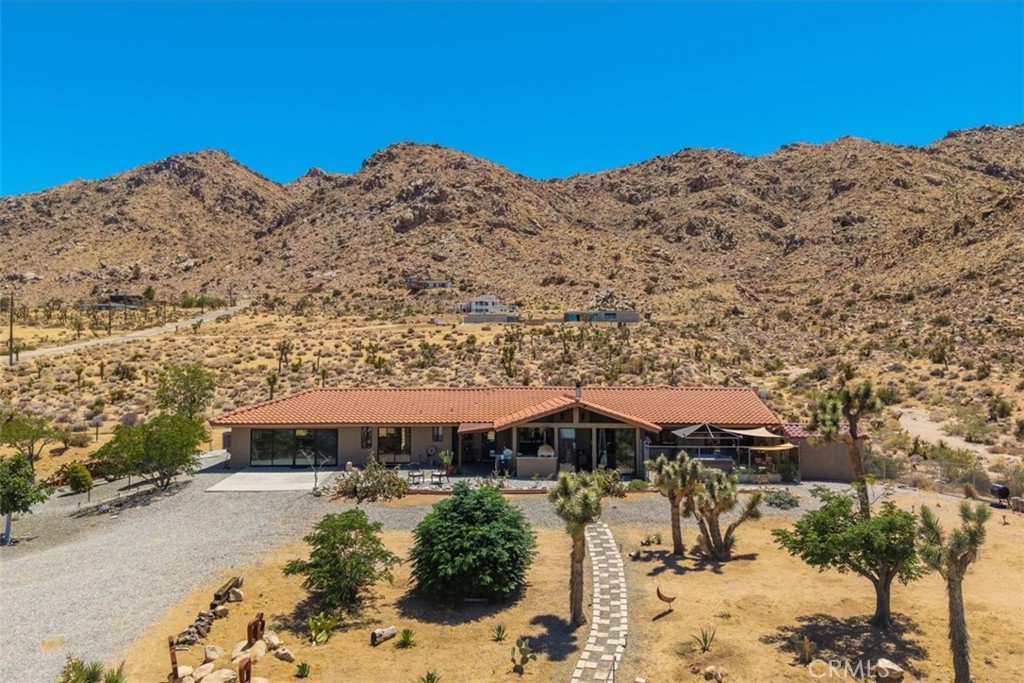 7880 Wesley Road Joshua Tree, CA 92252 - Photo 2 of 47