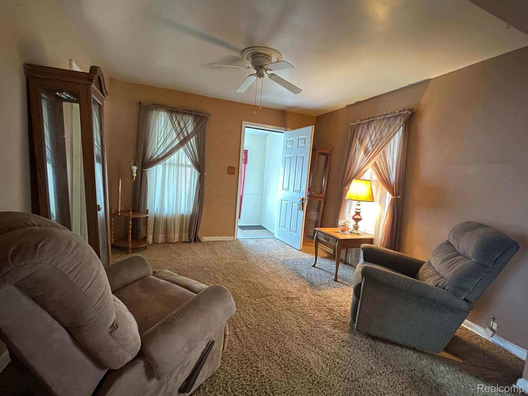 19935 Inkster Road Livonia, MI 48152 - Photo 9 of 31 Gallery Image 9