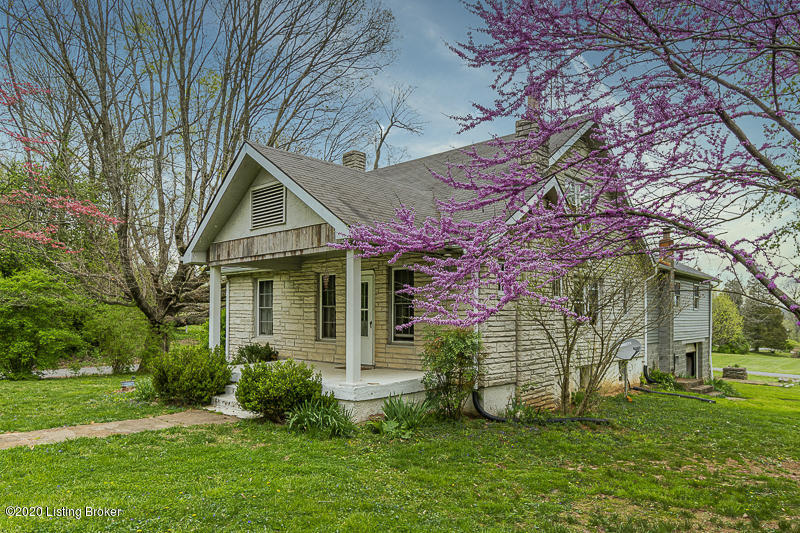 8001 Todds Point Road Crestwood, KY 40014 - Photo 3 of 23 Inviting as you first drive up, don't hesitate to make this yours