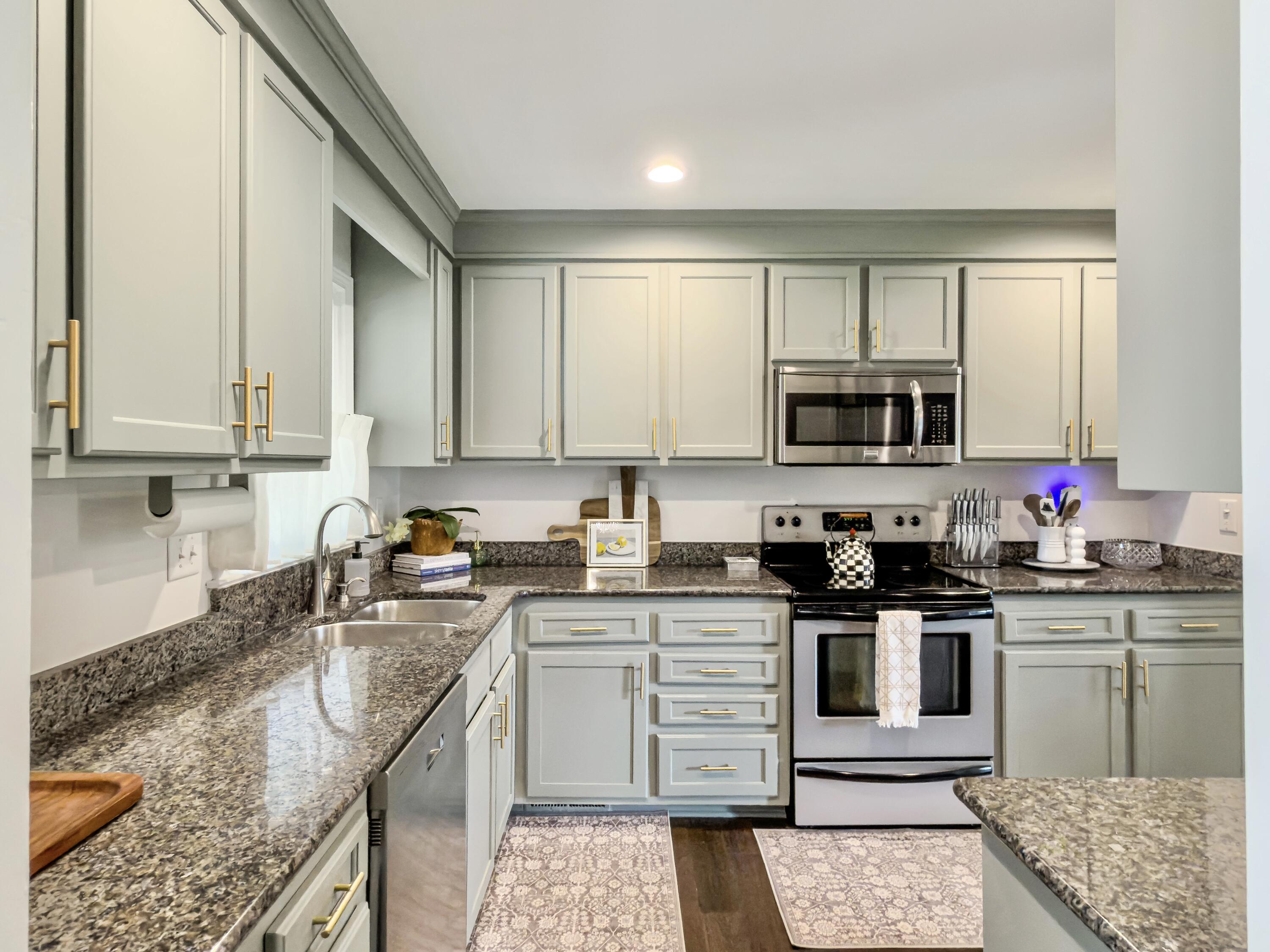 1625 Longview Road Mount Pleasant, SC 29464 - Photo 8 of 37