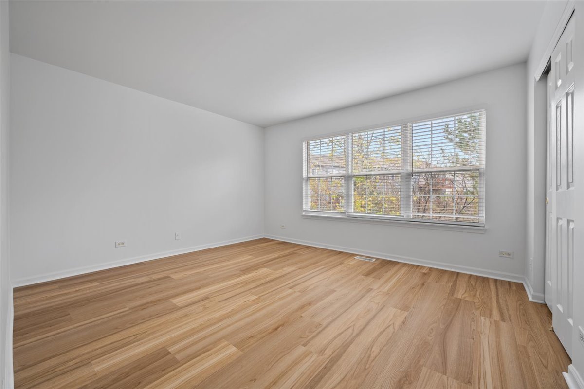 959 Genesee Drive Naperville, IL 60563 - Photo 15 of 21