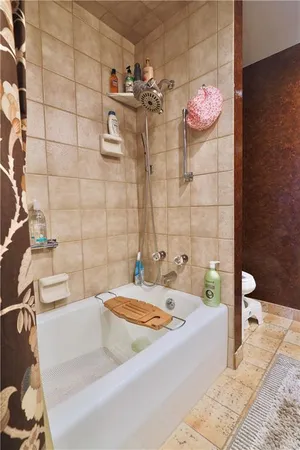 $2,975 | 2525 Greensburg Pike, Unit 305, Pittsburgh, PA 15221